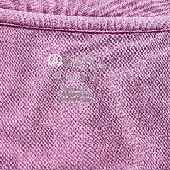 ASKYA LORD & TAYLOR Women’s Purple Scoop Neck Long Sleeve Tee Size Small - Picture 4 of 9